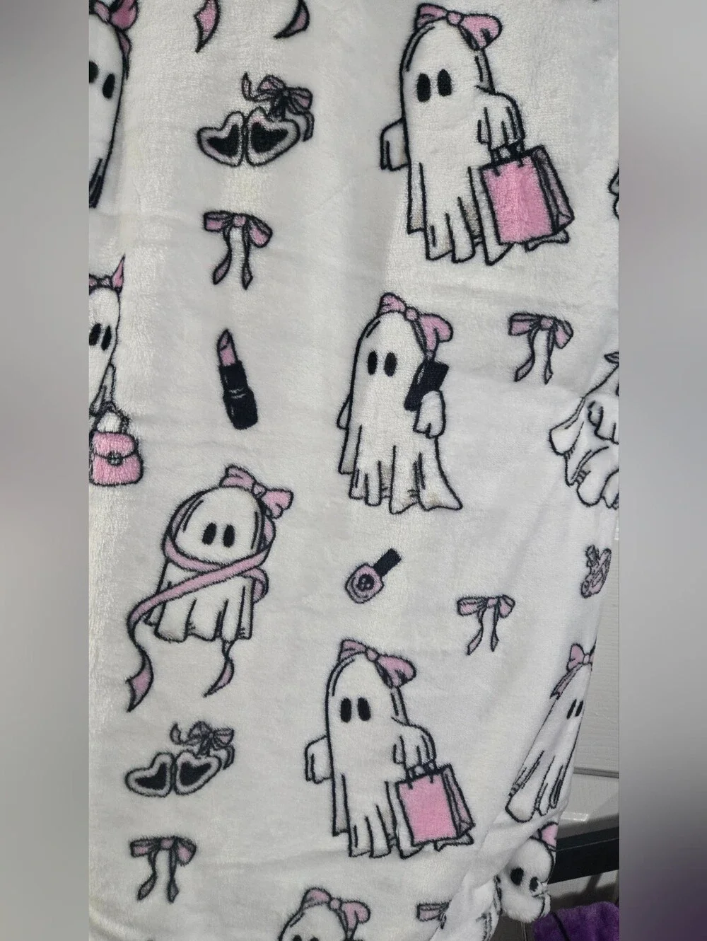 Girls' White Ghost Print Plush Throw Blanket with Pink Accents Shopping Ghosts